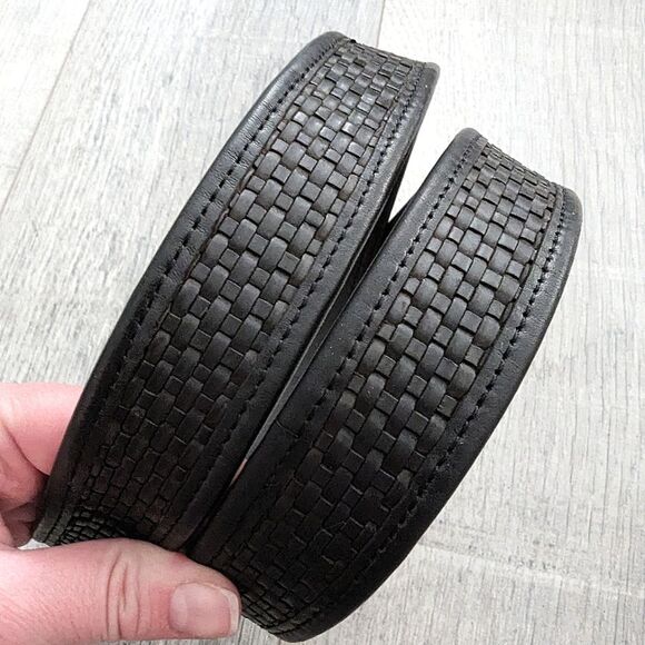 Tommy Bahama Black Brown Leather Belt Braided with Silver Buckle Size 44 - Picture 3 of 11